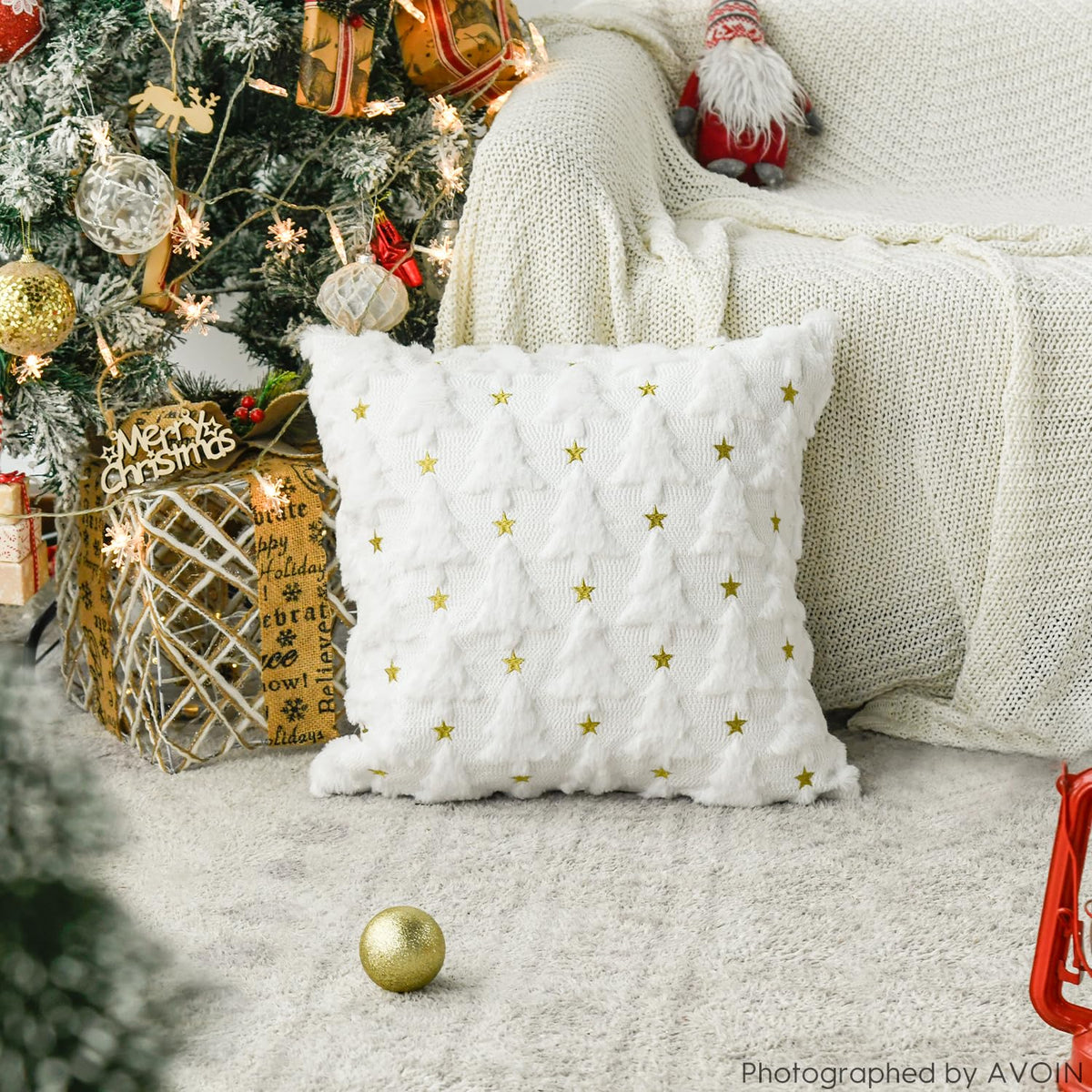 AVOIN colorlife Christmas Tree Star White Throw Pillow Cover Set of 2, 18 x 18 Inch Soft Plush Faux Fur Jacquard Festivals Winter Cushion Case Decoration for Sofa Couch