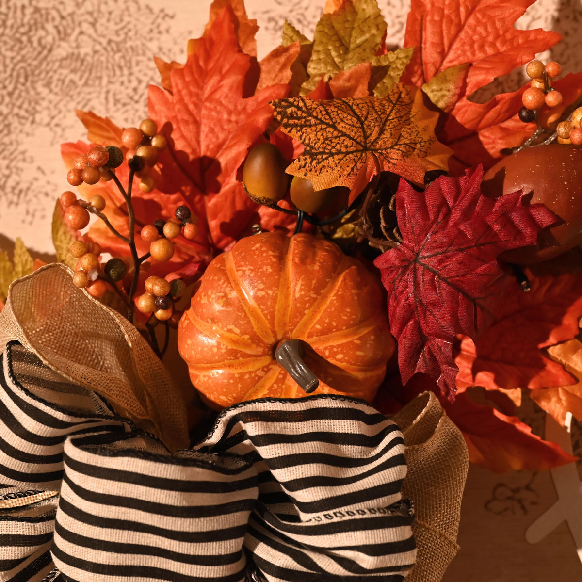 Valery Madelyn 22'' Collapsible Fall Wreaths for Front Door, Farmhouse Autumn Door Wreath with Lights Pumpkins Bow Outdoor Fall Halloween Decorations for Home Porch Thanksgiving Harvest Outdoor Decor